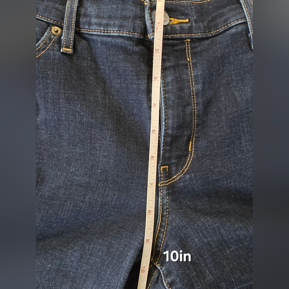 Levi's Size 16W Womens Dark Wash Blue Jeans Straight Cut - Picture 7 of 10
